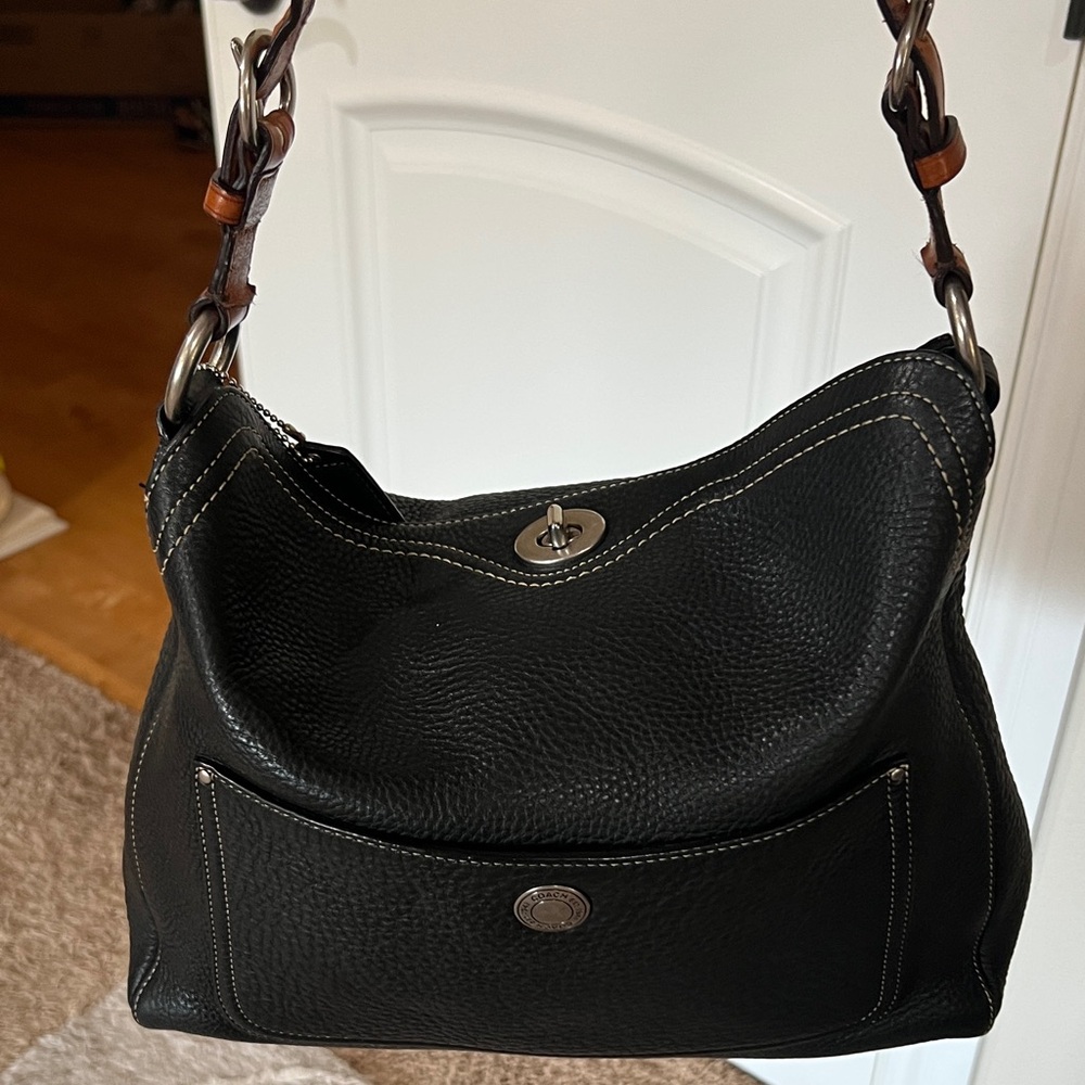 Coach Black Leather huge shoulder Bag.